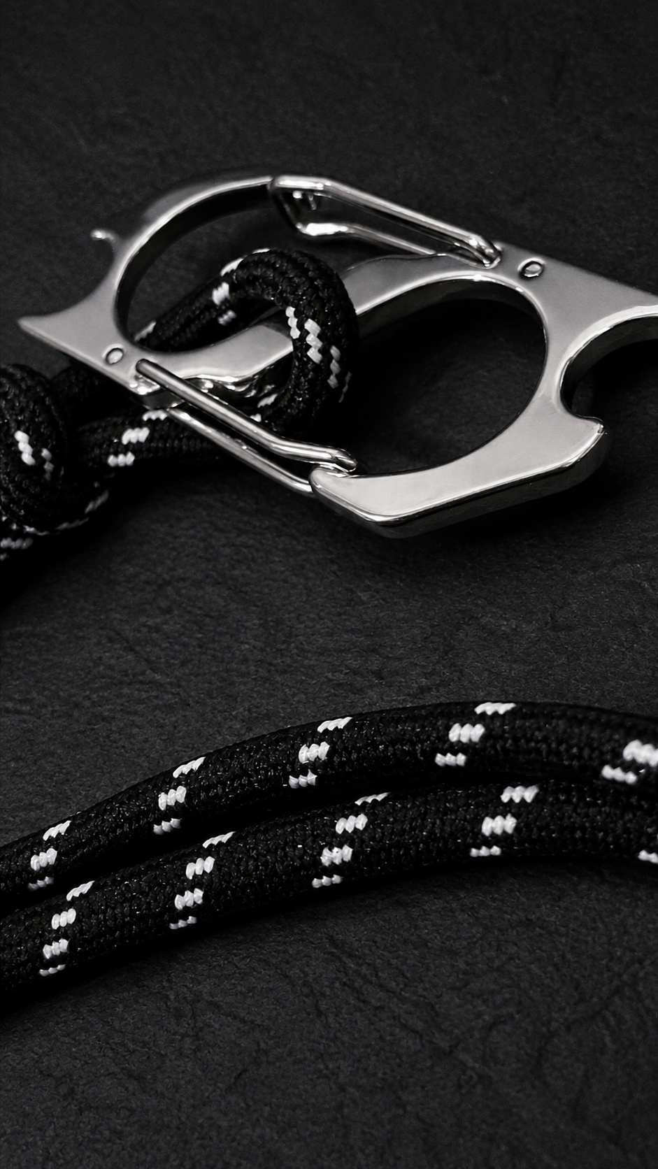 Cutthroat Carabiner